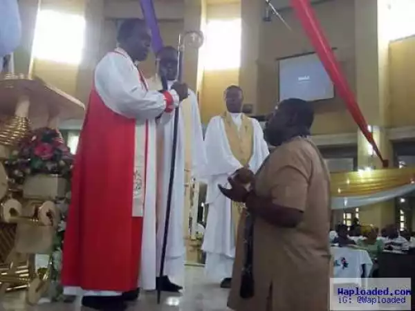 Photos: Governor Okorocha Surrenders His Life To Christ